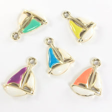5 jewelry charms that look like sailboats