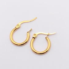 gold earring hoops