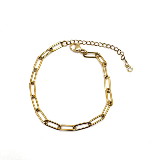 gold bracelet with paperclip style chain