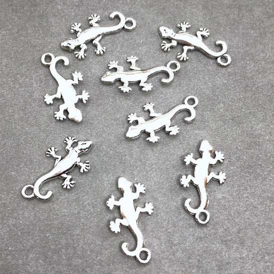 8 silver jewelry charms shaped like gecko lizards