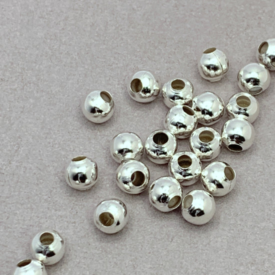 Light silver round jewelry beads